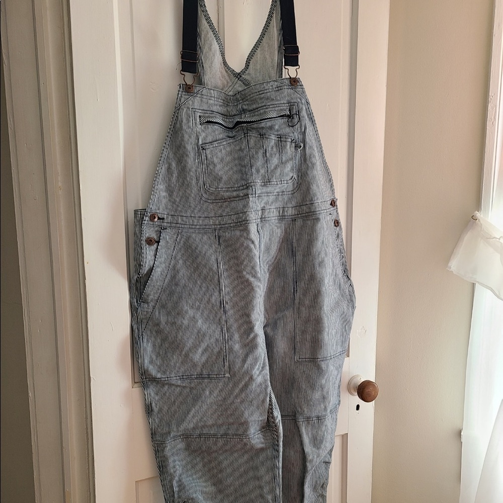 Duluth Trading Bibs